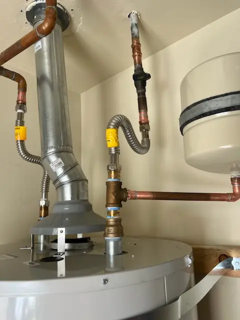 Water heater installation and plumbing repair in Frankfort